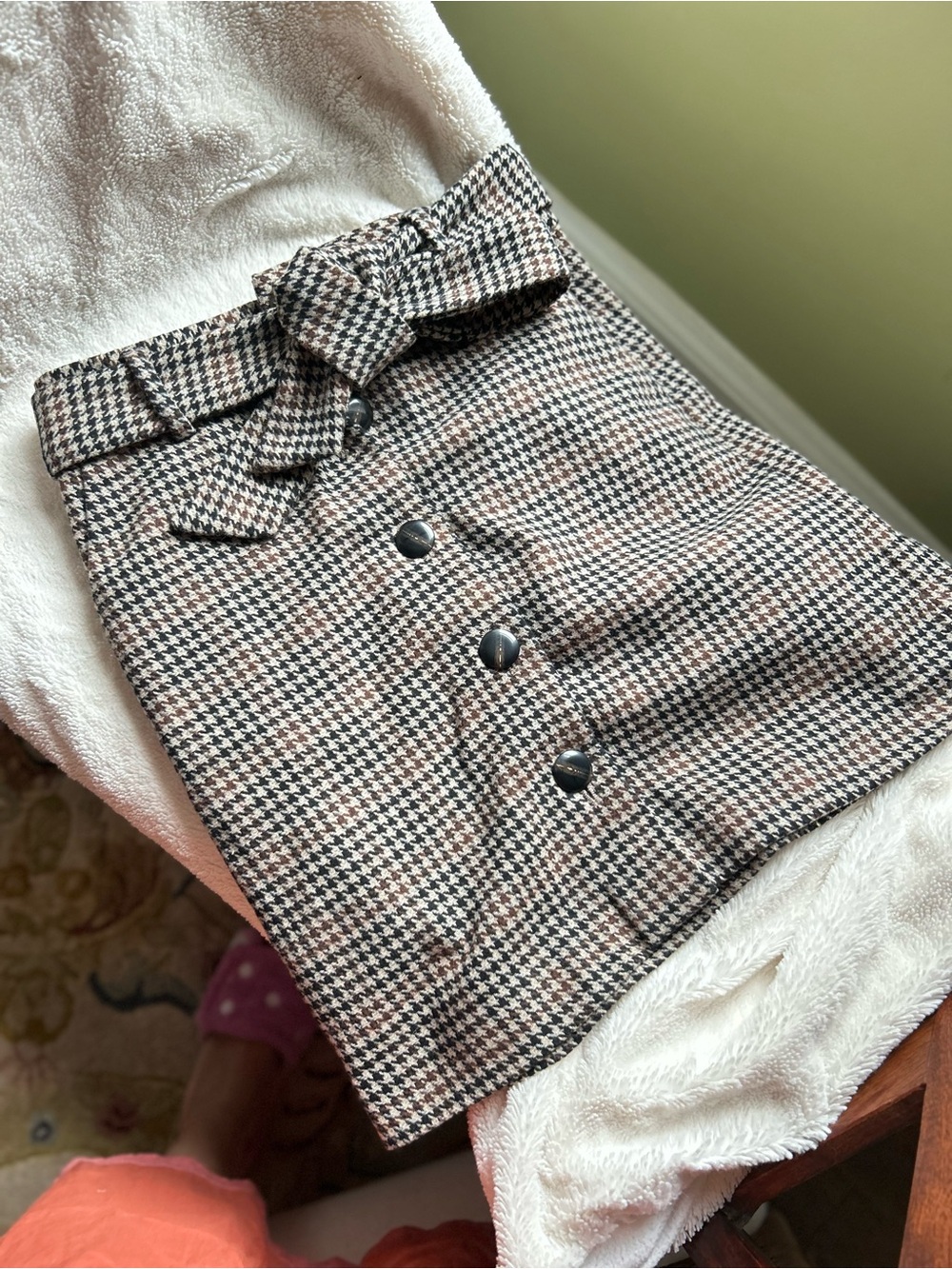 RW&CO. Houndstooth Button-Front Mini Skirt in Black and Brown